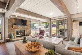 Enclave 207, Snowmass Ski-In/Ski-Out Condo w/Shared Pool/Hot Tub